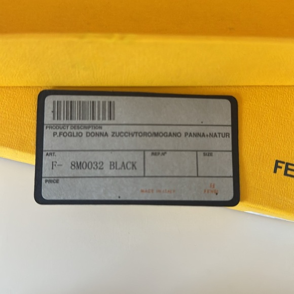 Vintage Fendi wallet - Picture 12 of 12